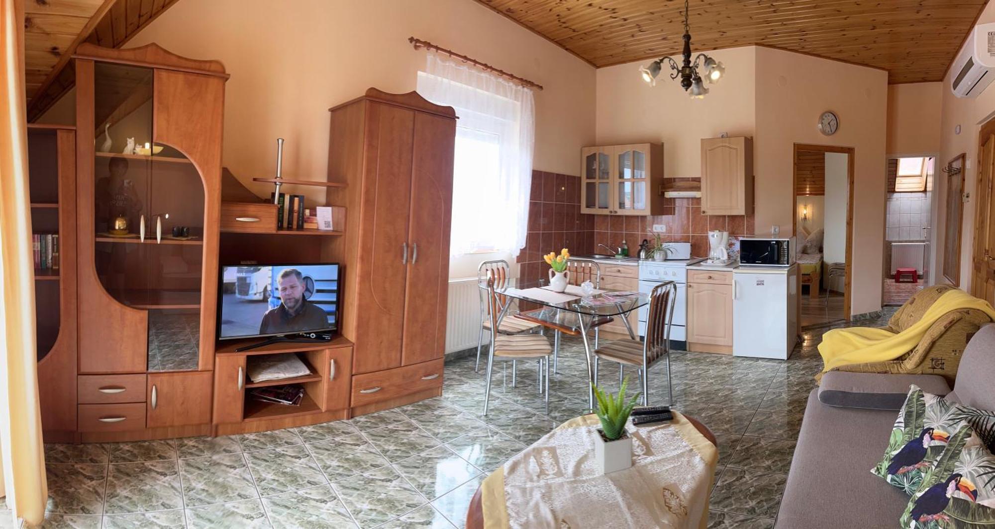 Joker Villa Apartmanhaus Heviz Exterior photo